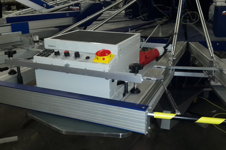 RT4865M_in_Dryer_Station-min